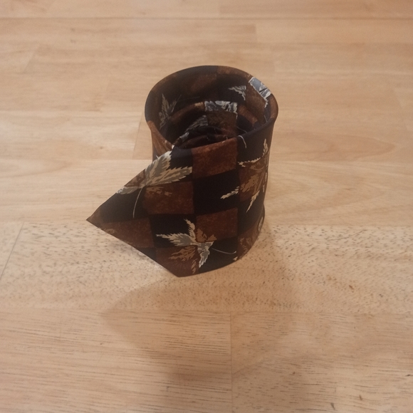 Classic Hugo Boss Men Black Floral 100% Silk Necktie Made In Italy - Picture 6 of 12